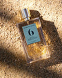 Flacon de Rosendo Mateu Nº 6, parfum floral doux mettant en valeur le jasmin, le bois de santal, l’amande et vanille, ambiance orientale raffinée