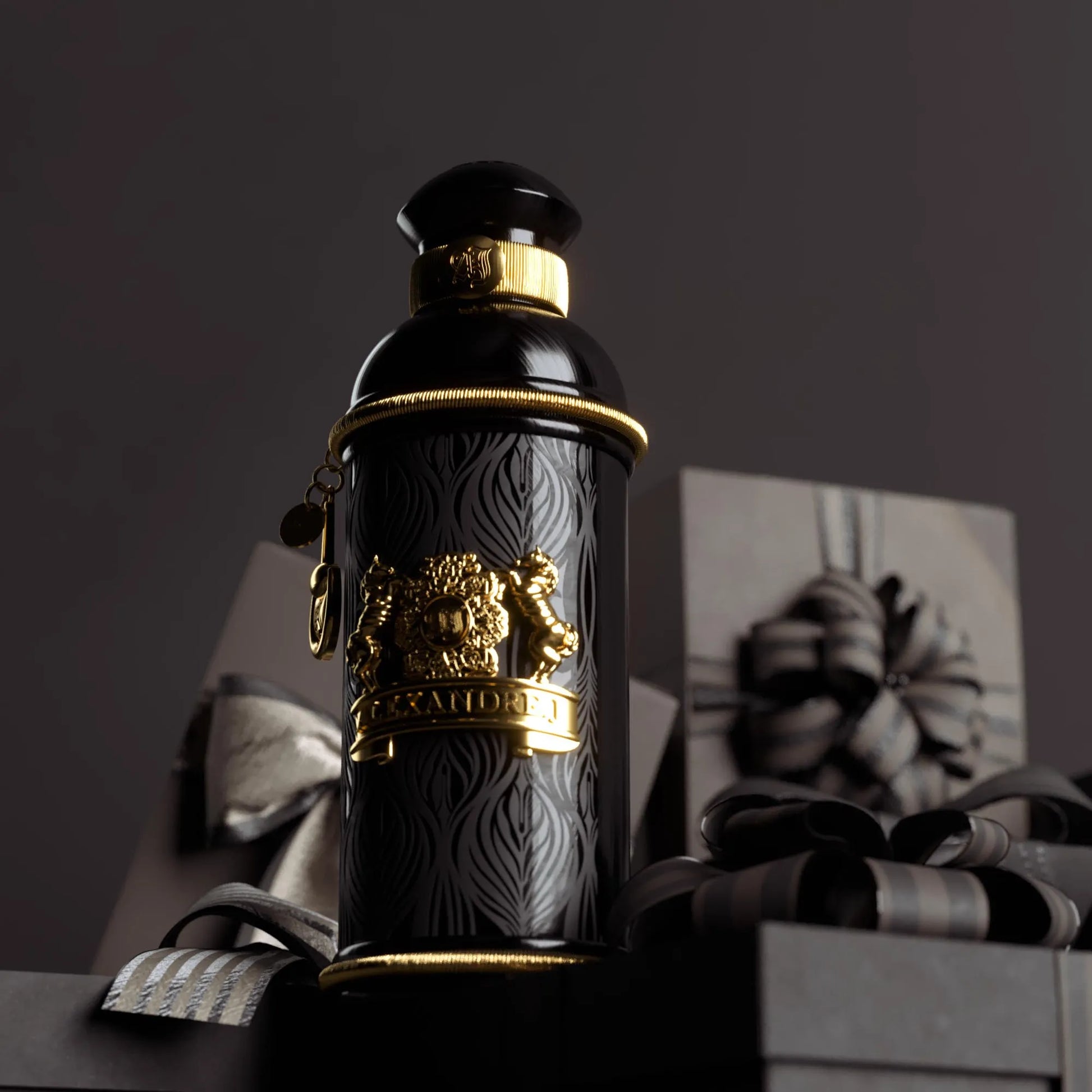 Flacon Black Muscs d’Alexandre.J — parfum boisé floral musqué unisexe qui s’ouvre sur bergamote et citron frais, évolue avec rose, violette et patchouli élégants, et finit sur un fond chaud et profond d’ambre et musc.