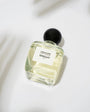 lacon Cuba In Love de Zenogati — parfum oriental-vanillé unisexe mêlant l’arôme intense du café Santos, la chaleur de la cannelle et de la noix de muscade en ouverture ; un cœur gorgé de cacao et de tabac se mêlant à la vanille de Madagascar ; fond riche de patchouli, ambre et muscs — une fragrance fumée, gourmande et magnétique évoquant les sièges en cuir, la fumée de cigare et le café torréfié