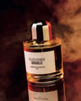 Flacon Délicieusement Sensuelle de Harold & Maude – parfum floral-épicé boisé vanillé, bouquet de rose, jasmin, fleur d’oranger et tubéreuse, relevé de cannelle, safran et encens, fond bois précieux, ambre, musc et vanille.