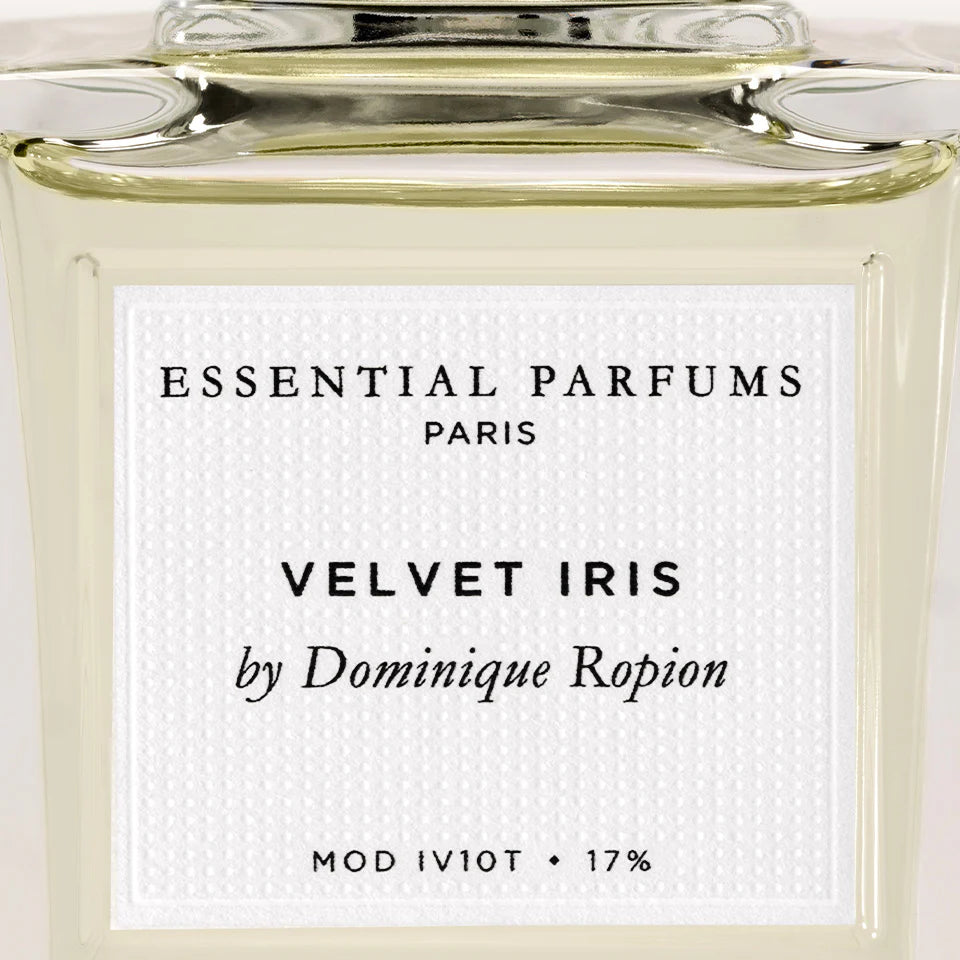 Packshot de l'etiquette du parfum de niche de la maison Essential parfum velvet iris 