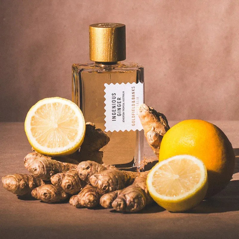 Flacon de parfums de niche Ingenious Ginger de Goldfield & Banks — parfum floral-ambré unisexe mêlant fleur de gingembre rouge d’Australie, bergamote fraîche, mandarine jaillissante, cœur magnolia, jasmin et rose, sur un fond chaleureux de vanille, ambre, bois de santal, patchouli et musc.