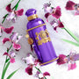 Parfums de niche.Flacon Iris Violet d’Alexandre.J — parfum floral-fruité sophistiqué qui s’ouvre sur des fruits exotiques, une touche de bergamote et pomme, évolue avec iris, rose et jasmin, pour se poser sur un fond chaud boisé de bois de cachemire, cèdre, musc blanc, olibanum, patchouli, benjoin et vanille.
