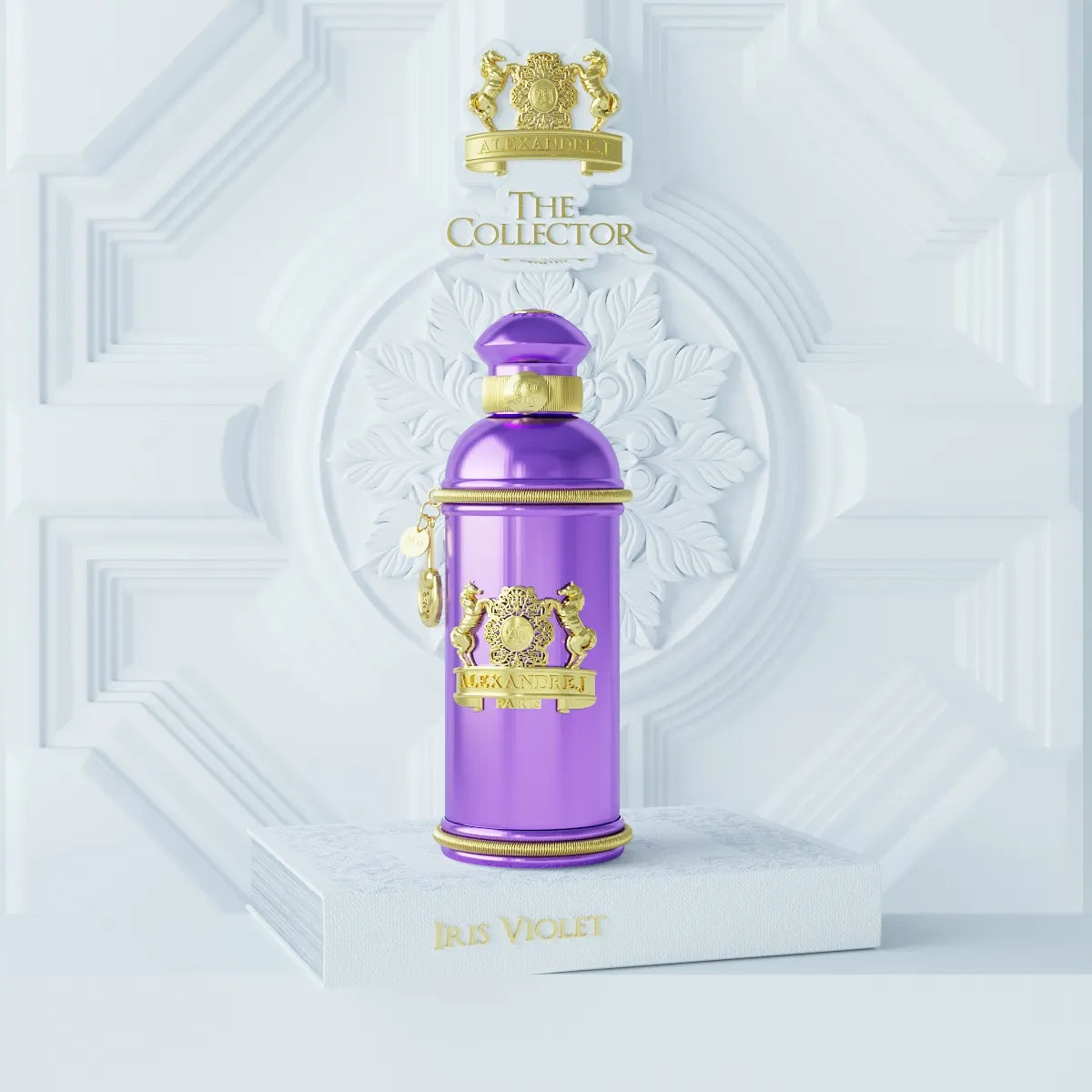Flacon Iris Violet d’Alexandre.J — parfum floral-fruité sophistiqué qui s’ouvre sur des fruits exotiques, une touche de bergamote et pomme, évolue avec iris, rose et jasmin, pour se poser sur un fond chaud boisé de bois de cachemire, cèdre, musc blanc, olibanum, patchouli, benjoin et vanille.