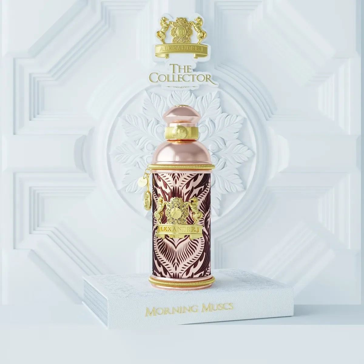 Flacon Morning Muscs d’Alexandre.J — parfum floral-fruité musqué unisexe mêlant mandarine, pamplemousse et pêche juteuse rehaussés d’une touche gourmande de caramel, un cœur riche de roses (Russie & Turquie), patchouli et violette, posé sur un fond doux de musc et mousse, évoquant une aube douce et lumineuse.