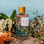 Flacon de parfums de niche Pacific Rock Flower de Goldfield & Banks — parfum floral-aquatique boisé unisexe mêlant tea tree côtier, sel marin, tubéreuse et fleur de corail, adouci par la cire de coco et soutenu par un fond chaud de patchouli et bois de santal australien