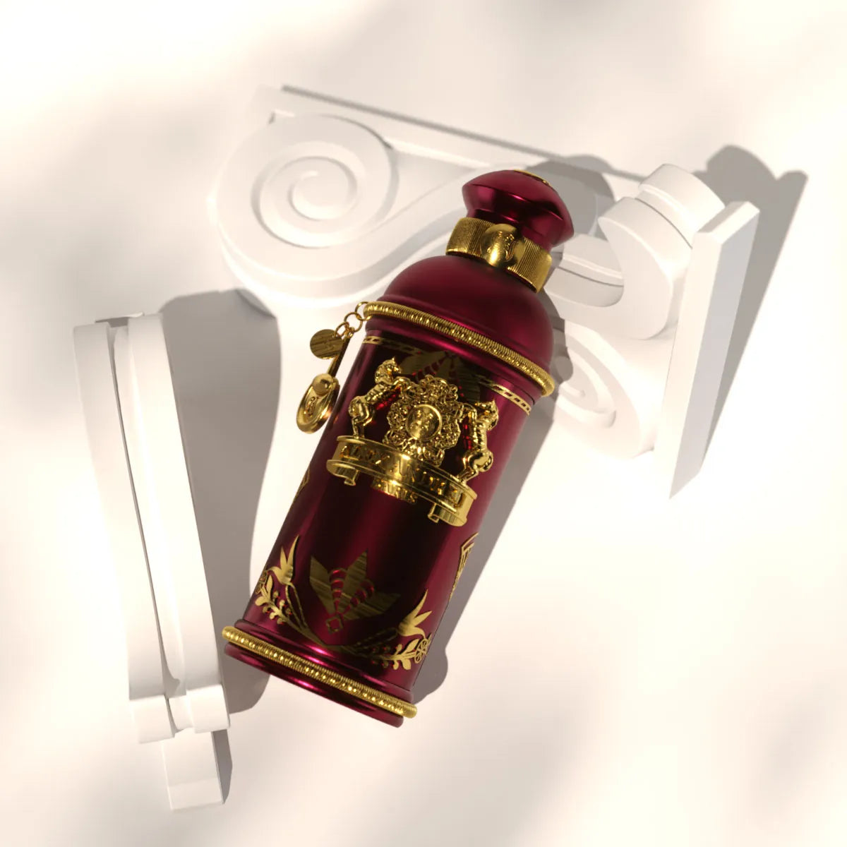 Flacon Rose Alba d’Alexandre.J — parfum floral oriental féminin dévoilant en tête poivre noir épicé, prune juteuse, pêche veloutée et bergamote fraîche. Un cœur romantique de rose alcoolat relevé de poivre noir. Fond chaleureux boisé avec santal australien, vanille douce, musc blanc et bois modernes.