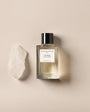 Flacon The Musc d’Essential Parfums — parfum unisexe boisé-musqué raffiné, mêlant l’élan épicé du gingembre rouge du Laos et la fraîcheur du lavandin grosso, un cœur miellé de cire d’abeille et de musc pur, sur un fond riche et chaud de bois de santal australien avec une touche musquée douce.