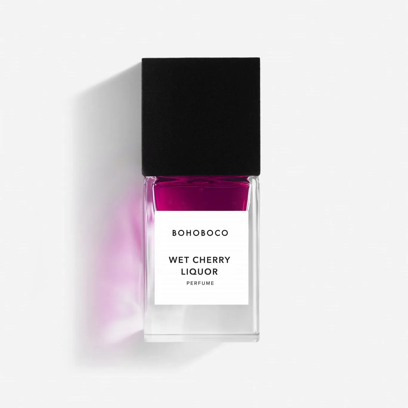 Flacon Wet Cherry Liquor de Bohoboco — parfum gourmand unisexe mêlant cerise juteuse, liqueur intense, cœur de fraise, caramel et rose de Turquie, sur fond boisé de santal, notes de vanille, fève tonka et vétiver