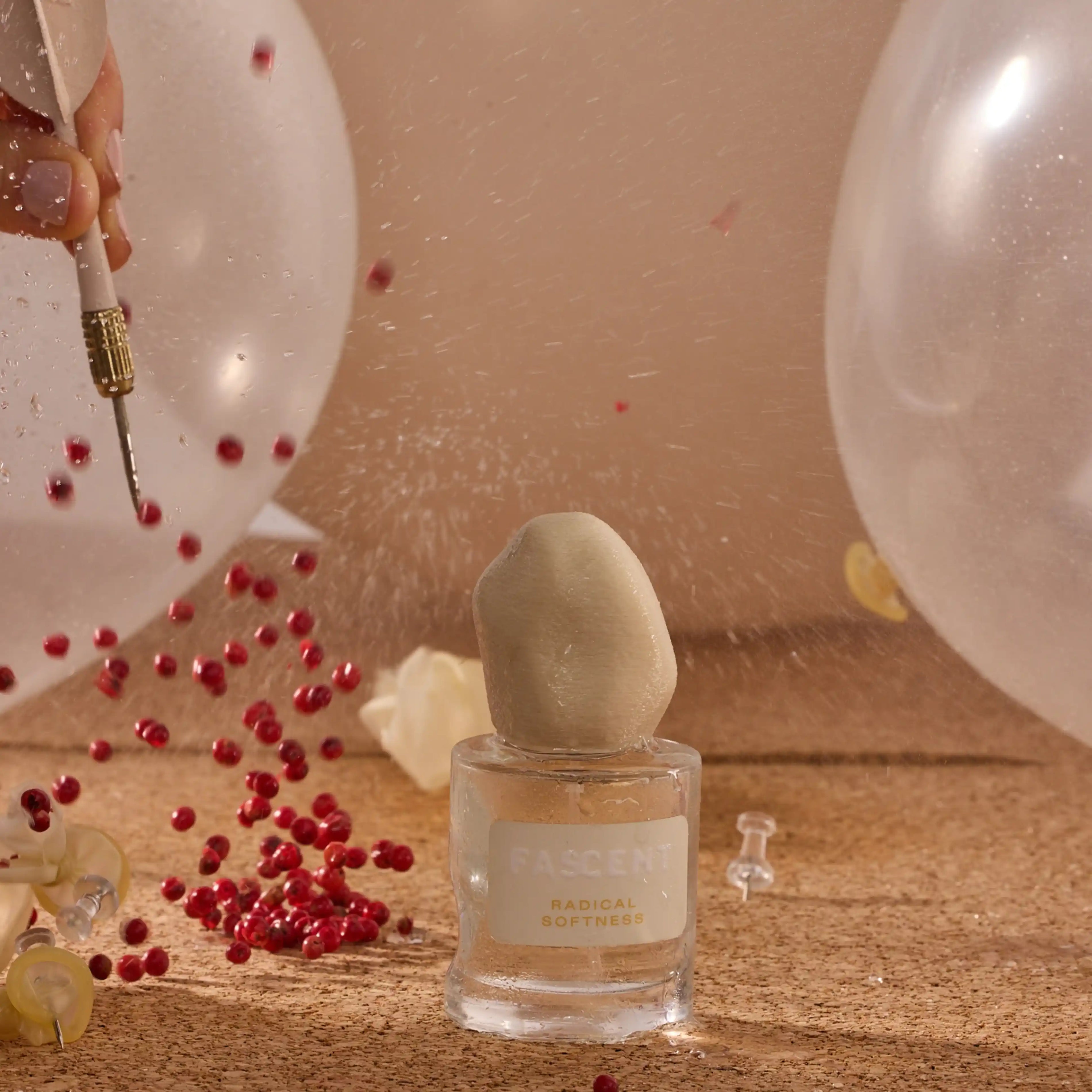 parfum de niche radical softness de la maison fascent en packshot